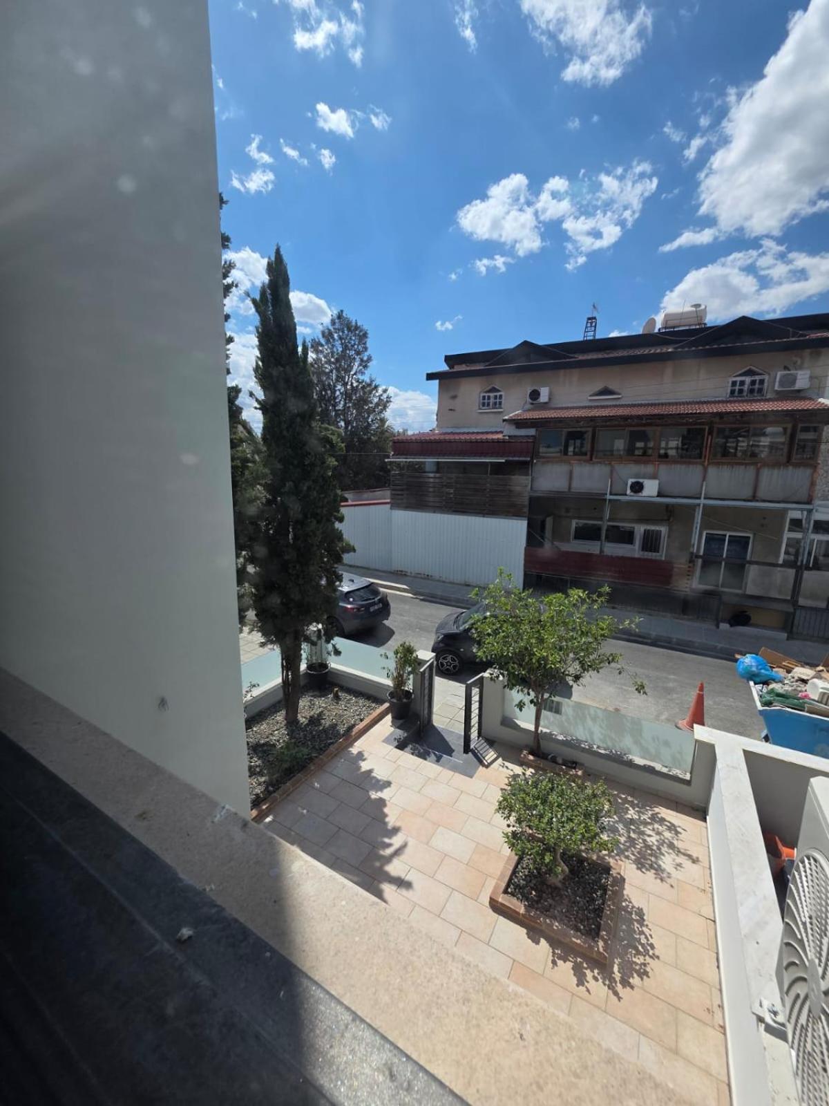 Town Centre Suites Ларнака Экстерьер фото